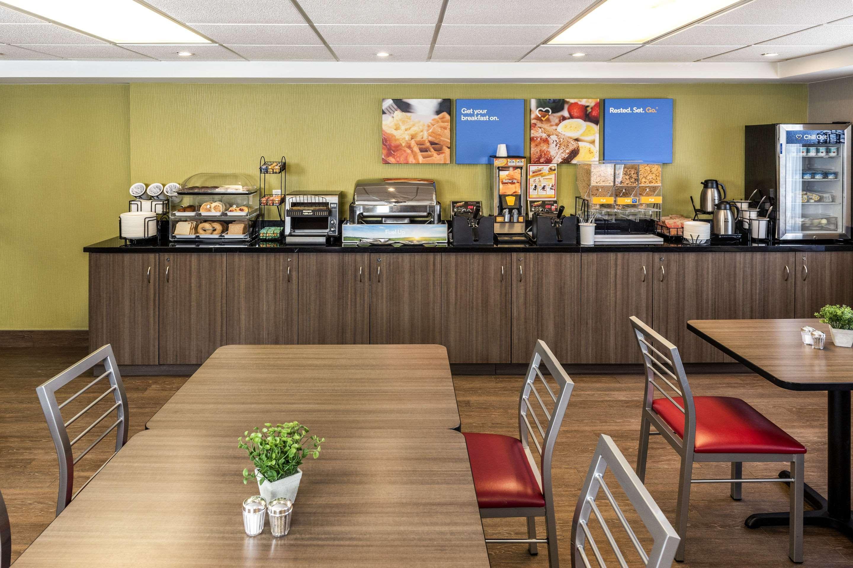 Comfort Inn Edmundston Exterior foto